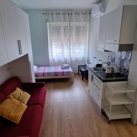 Monolocale 4 - Istria M5 *